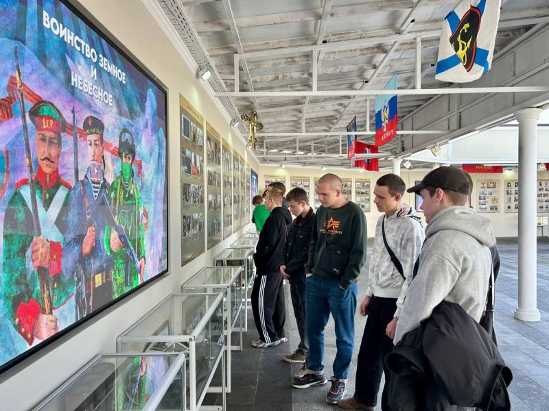Сотая экскурсия прошла в Музейно‑храмовой комплексе «Воинство земное и небесное» 