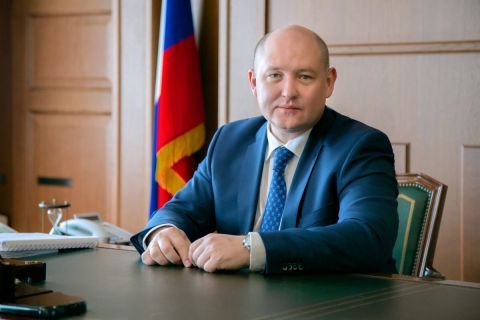 До 2 октября Михаил Развожаев должен вступить в должность губернатора 