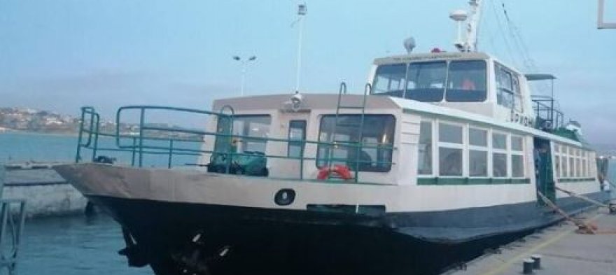 В Севастополе из-за непогоды не ходят катер и паром