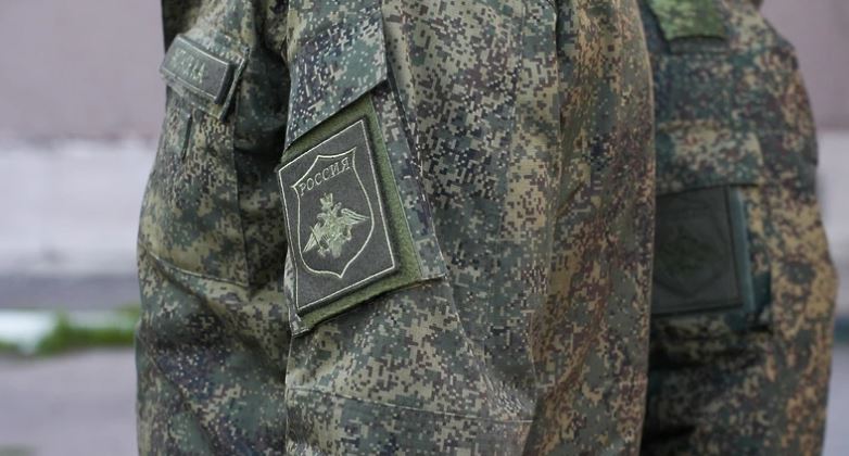 В Госдуму внесли законопроект, разрешающий иностранцам с судимостью служить по контракту