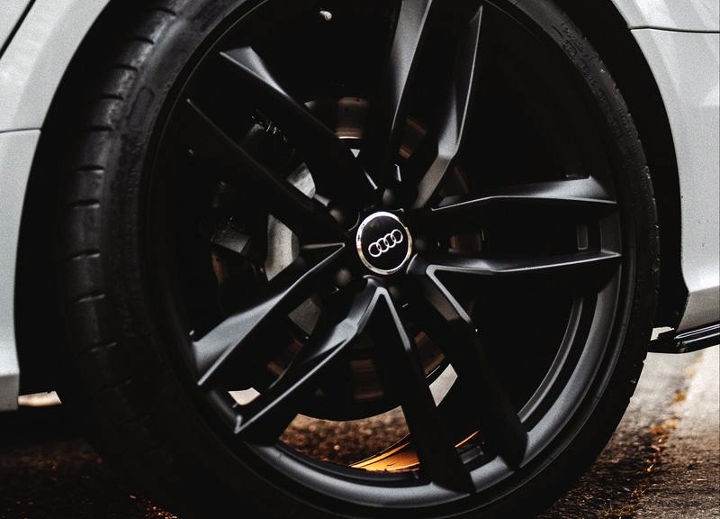 В Крыму задержали несовершеннолетнего водителя на Audi A4