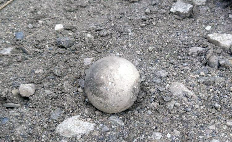 В Симферопольском районе обнаружены несдетонировавшие суббоеприпасы сбитых ракет