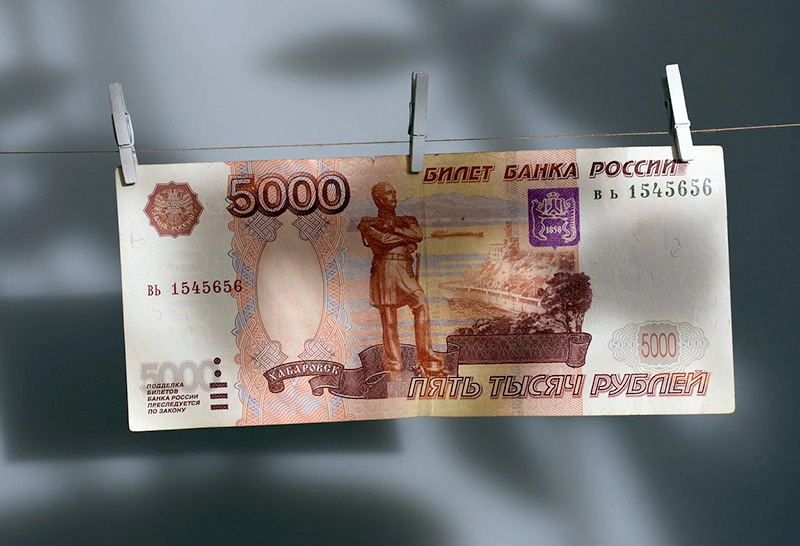 В банковской системе Севастополя за полгода обнаружили лишь 10 поддельных купюр