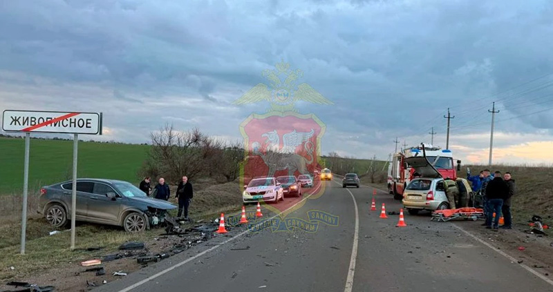 В ДТП под Симферополем пострадали двое детей и два водителя (ФОТО)