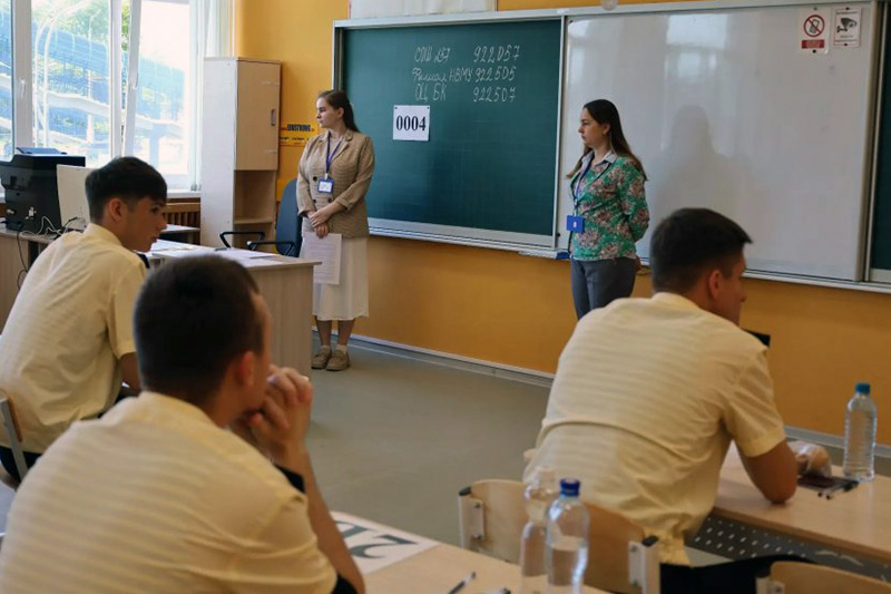 ЕГЭ по русскому языку написали 1656 севастопольских выпускников