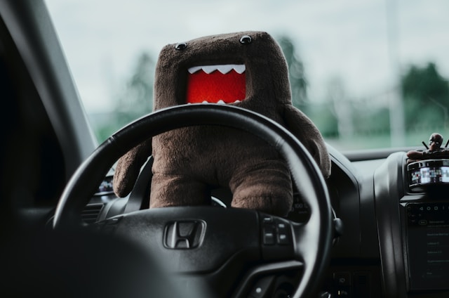 Севастополец будет пять лет выплачивать штраф за повторное управление автомобилем без прав