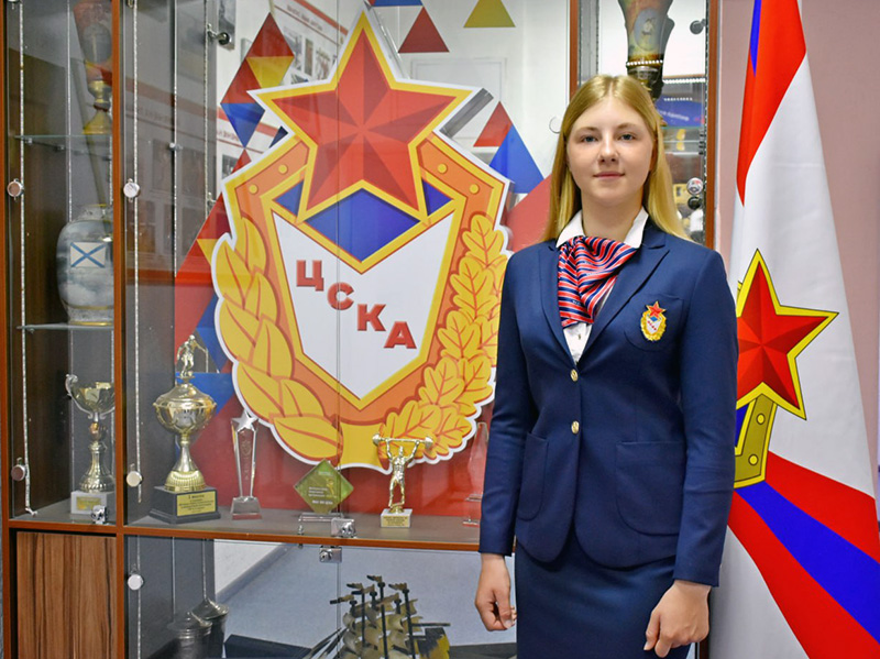Севастопольская яхтсменка Елизавета Чехлатая стала победителем премии «Армеец года-2026»