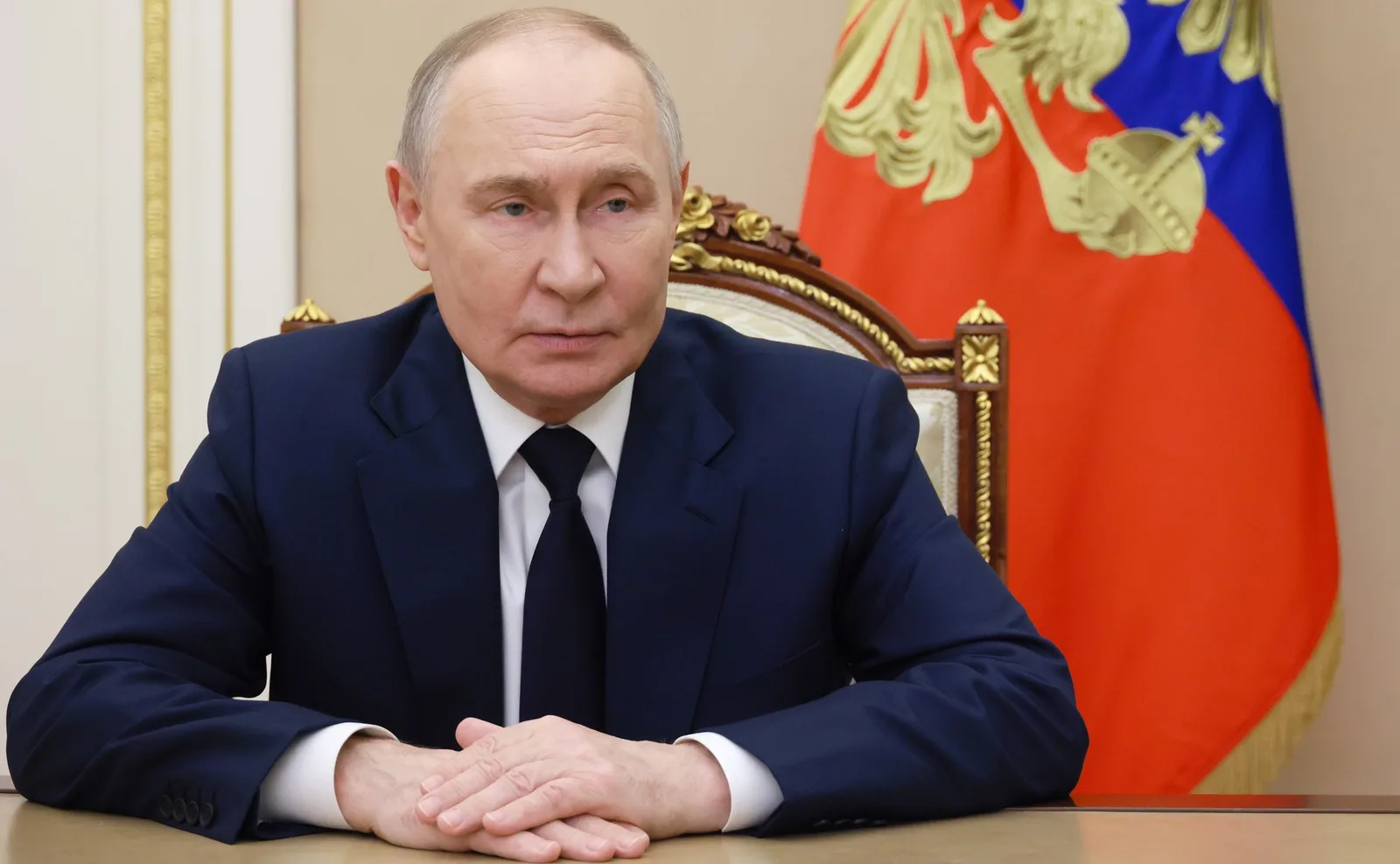 Владимир Путин поздравил спасателей РФ с профессиональным праздником