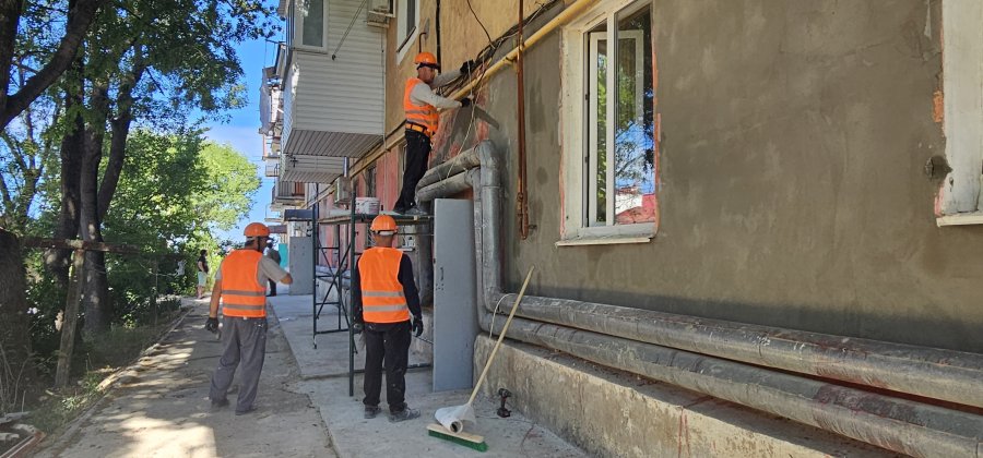 В 33 многоквартирных домах Севастополя обновят фасады в этом году