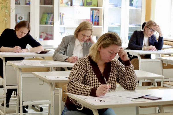 Родителей севастопольских выпускников приглашают сдать пробный ЕГЭ