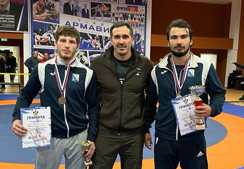 Севастопольцы завоевали медали чемпионата ЮФО по греко-римской борьбе и отобрались на чемпионат России