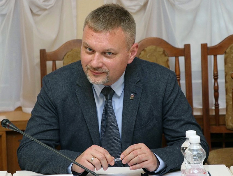 Глава администрации Феодосии уволился после разговора с Сергеем Аксеновым