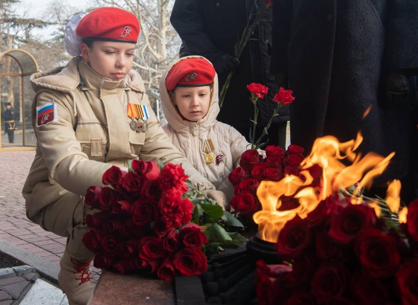 Севастополь празднует День защитника Отечества и День народной воли (ФОТО)