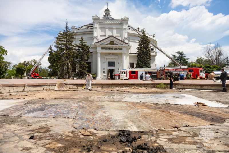 При пожаре в Панораме Севастополя уцелела десятая часть полотна