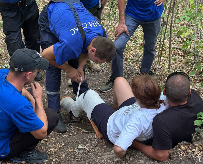 Крымские спасатели оказали помощь туристке в Большом каньоне