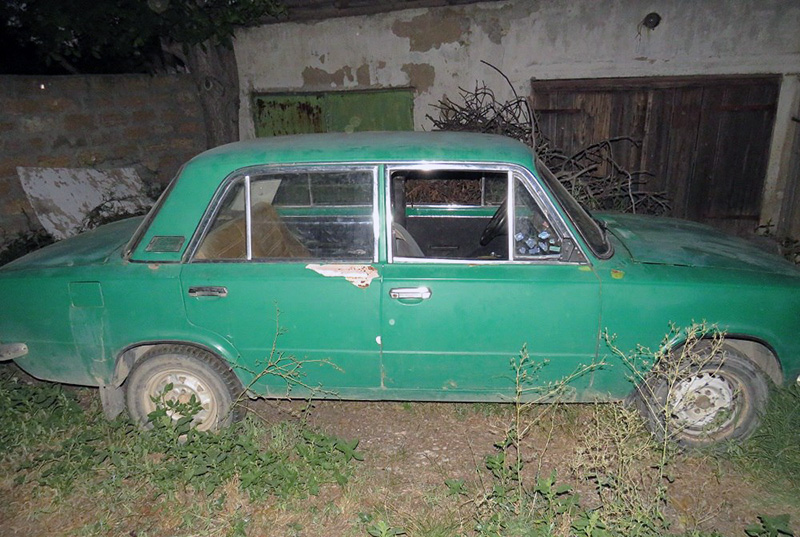 В Сакском районе полицейские нашли и вернули владельцу угнанную «копейку»