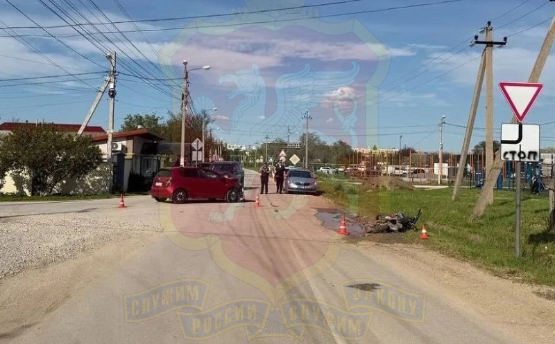 В Крыму в ДТП пострадал несовершеннолетний мотоциклист