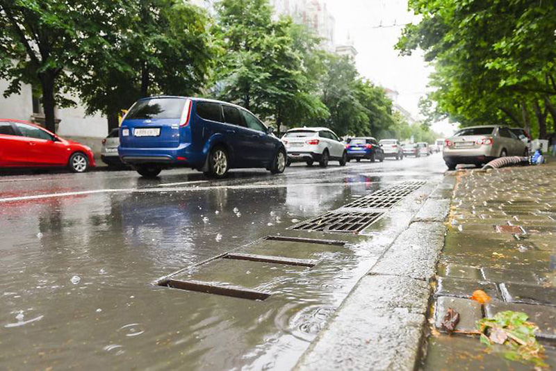 В Севастополе дорожные и транспортные службы начали работу в усиленном режиме