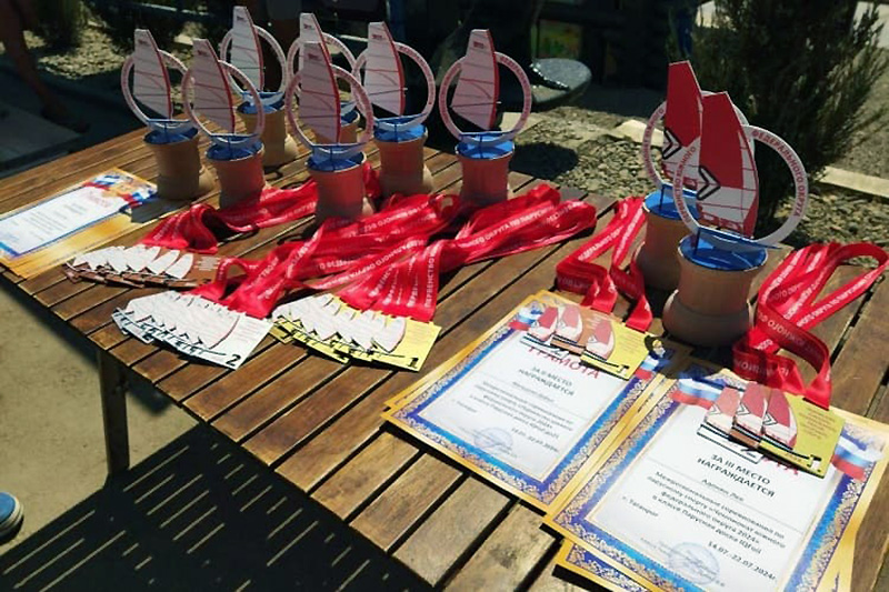 Севастопольские яхтсмены успешно выступили на чемпионате и первенстве ЮФО