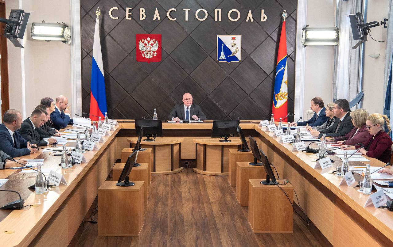 Власти Севастополя обещают городским семьям насыщенный событиями год 