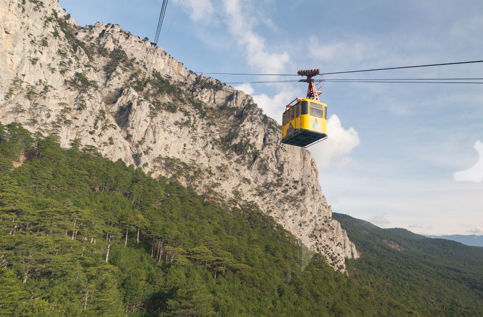 В Крыму заработала канатная дорога на Ай-Петри