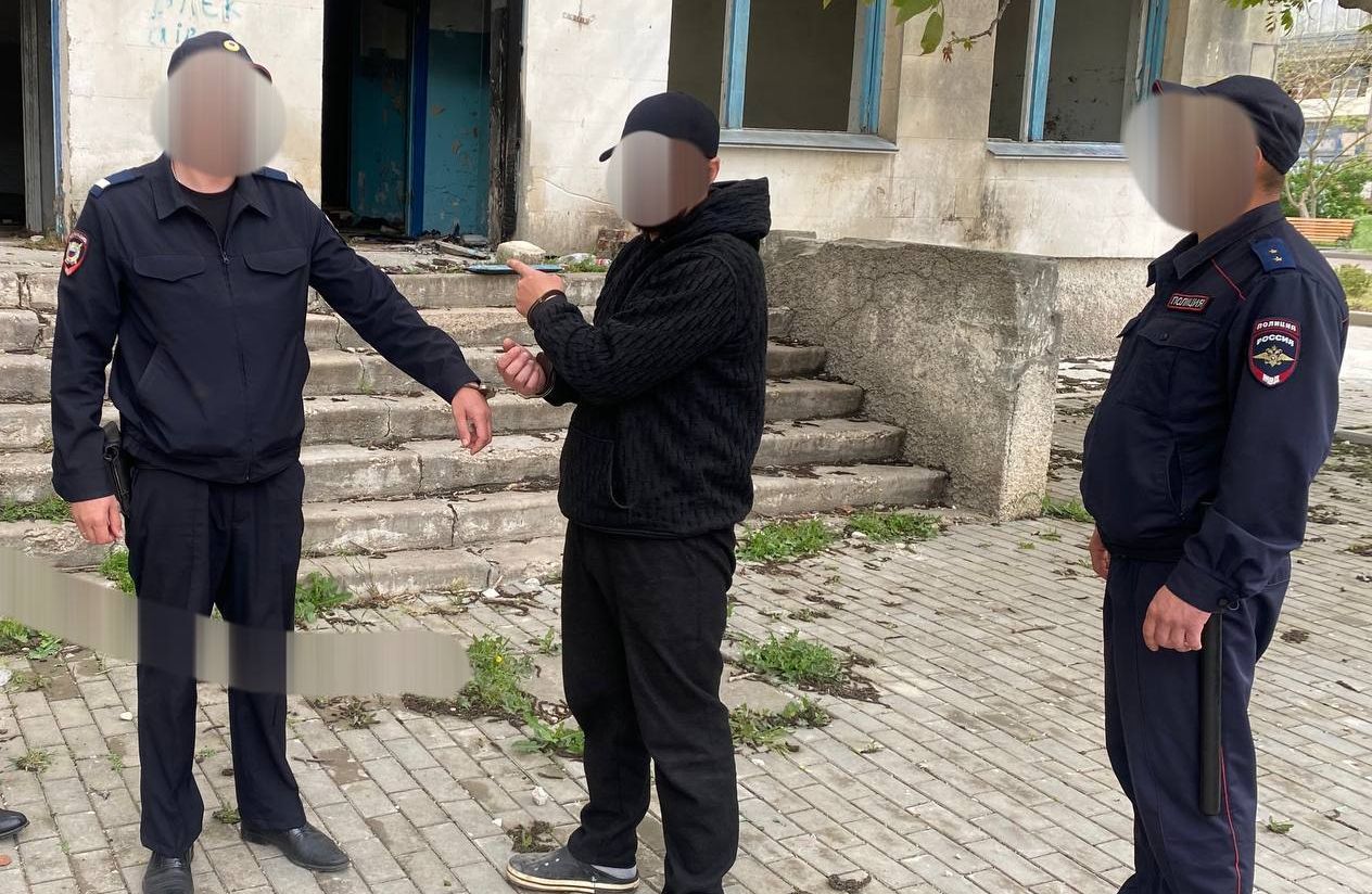 Крымчанин отправится в колонию за передачу наркотика подростку