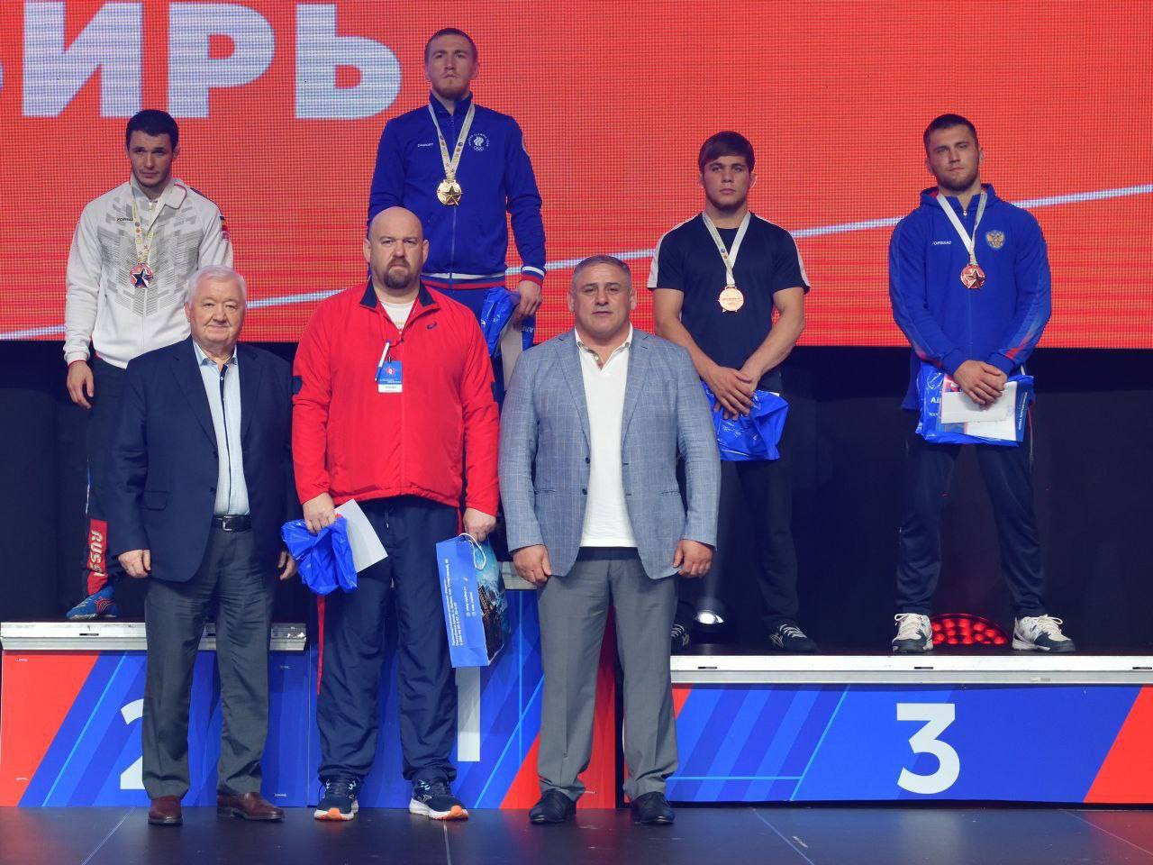 Спортсмены из Севастополя завоевали медали на международном турнире по греко-римской борьбе