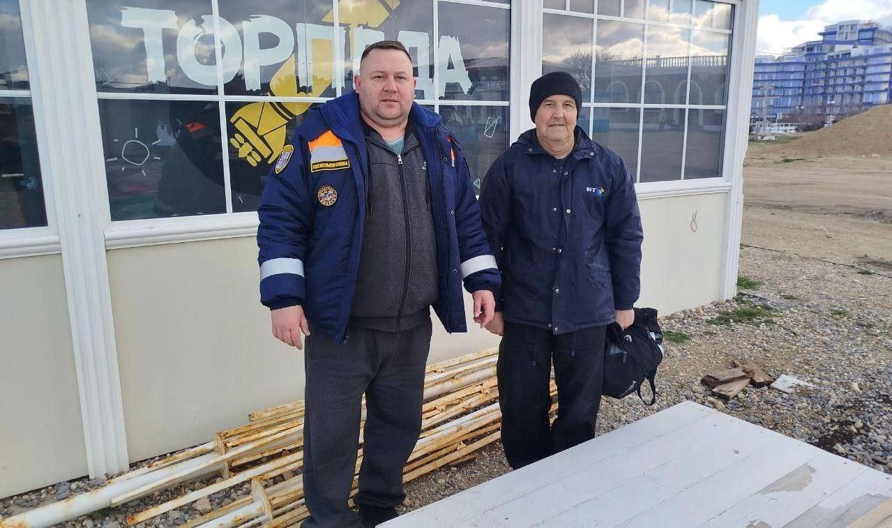 В Севастополе спасли пожилого купальщика