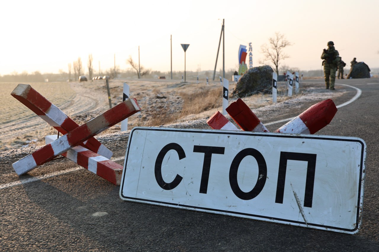 В рамках учений в Крыму выставят блокпосты и отключат мобильную связь