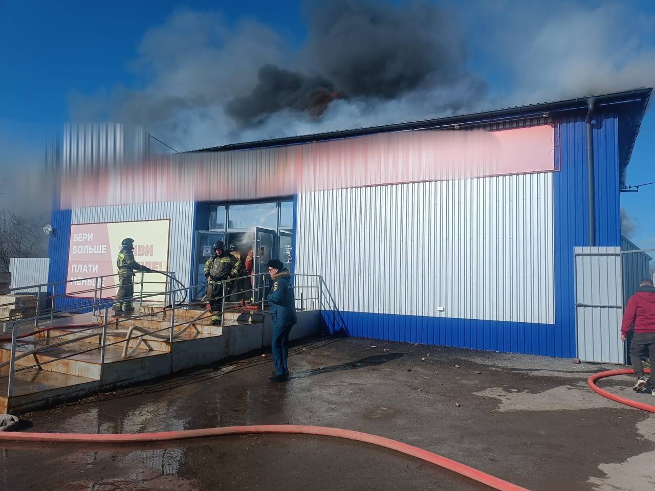 Пожаром в магазине под Симферополем займется прокуратура