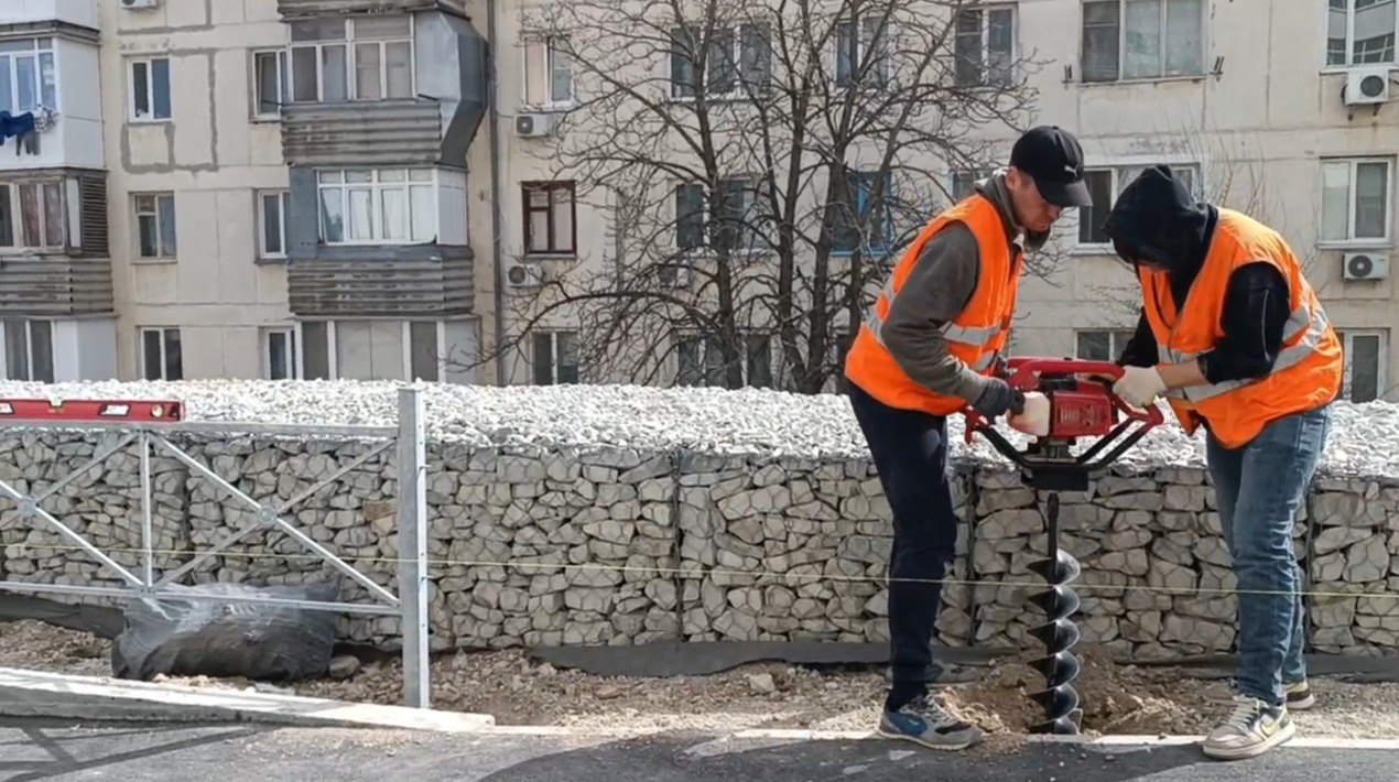 Благоустройство придомовой территории на проспекте Победы вышло на финишную прямую
