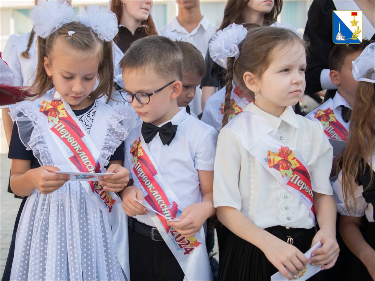 Родители крымских первоклассников рассказали об идеальном учителе начальной школы