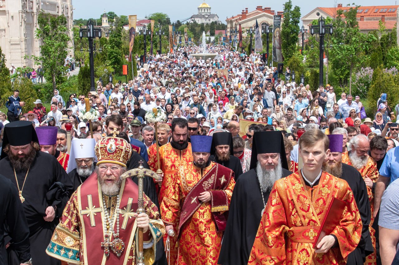 В Севастополе впервые отметили День Крещения князя Владимира с дружиной в Херсонесе (ФОТО)