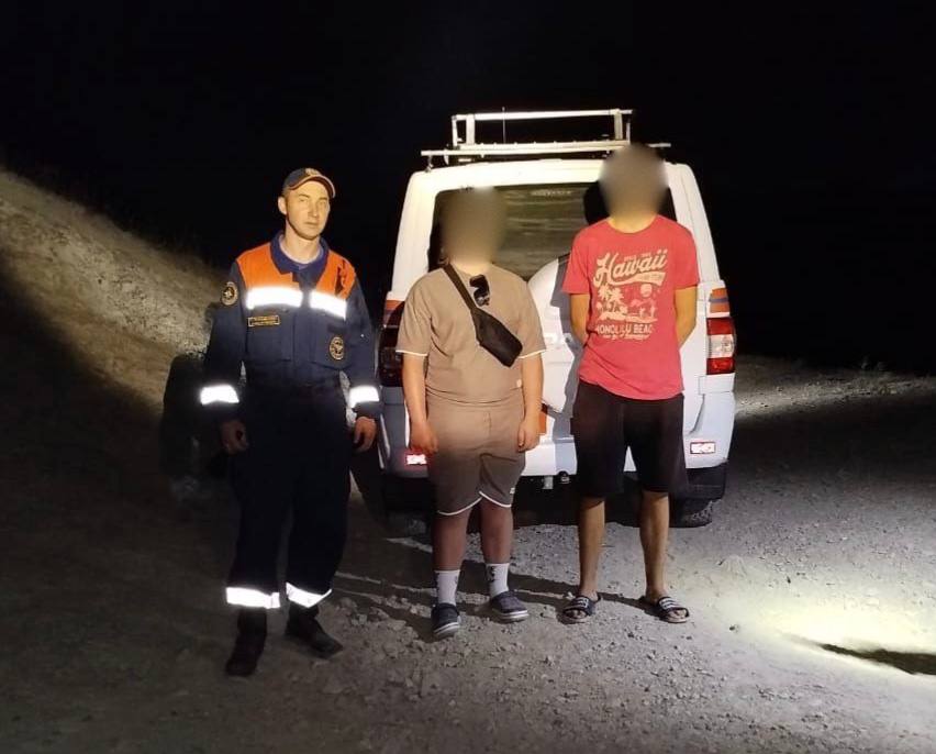 Спасатели помогли заблудившимся подросткам в Феодосии