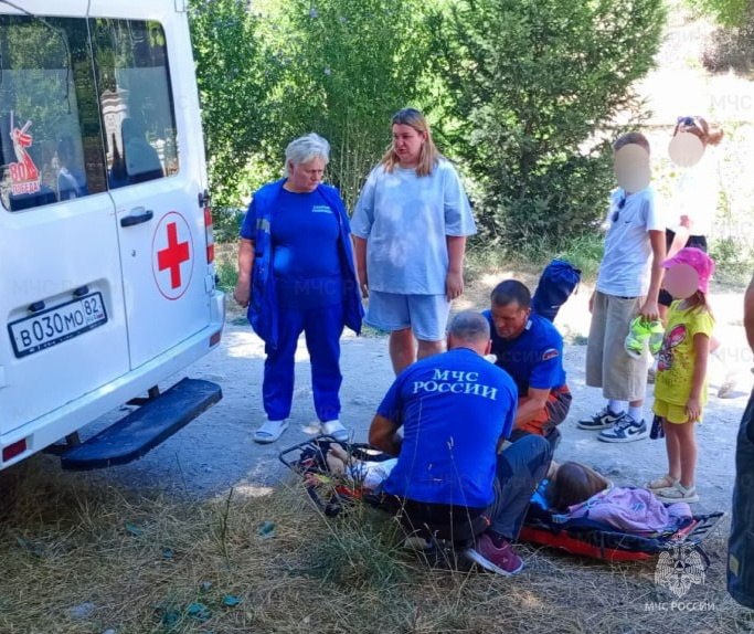 В Крыму пришли на помощь упавшей в горах девочке