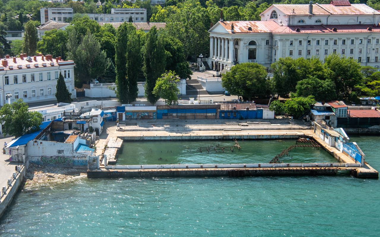 Губернатор Севастополя дал ряд поручений по благоустройству центра города