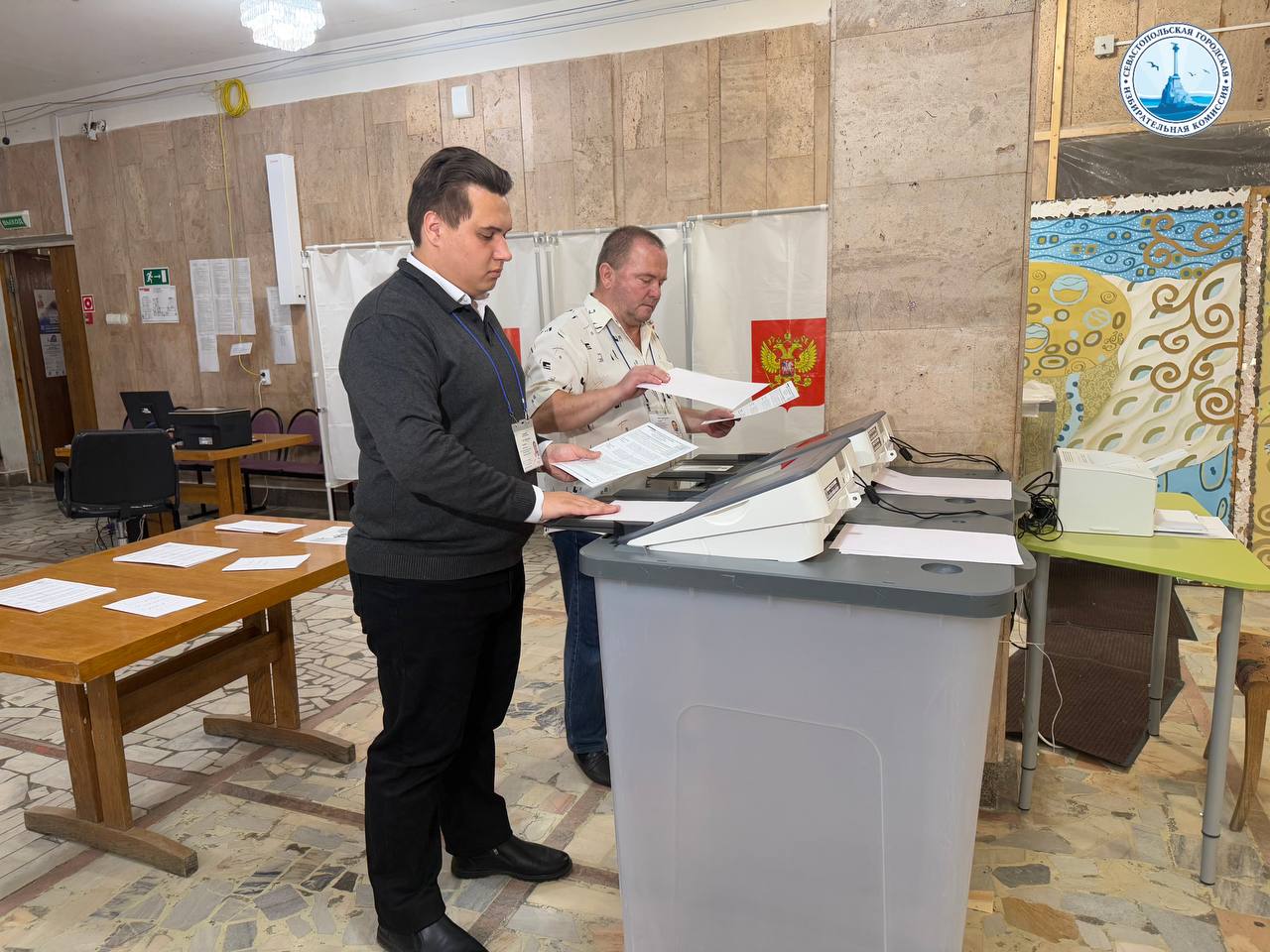 Более 200 тысяч севастопольцев уже проголосовали на выборах губернатора