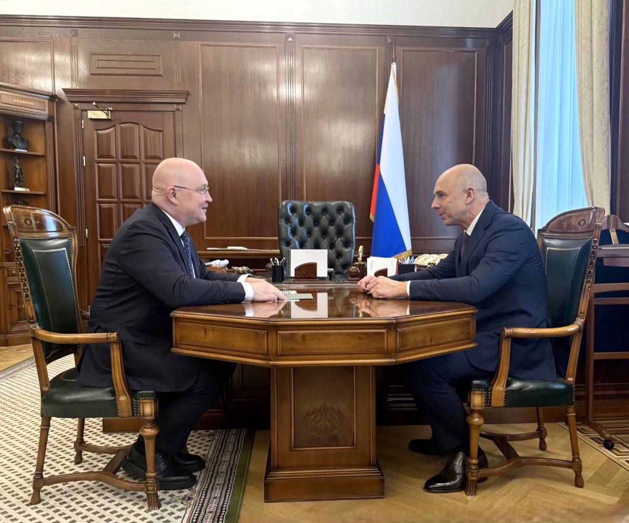 Губернатор Севастополя и министр финансов РФ обсудили исполнение бюджета Севастополя