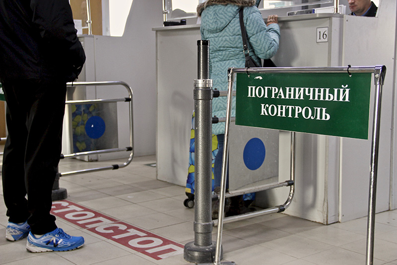 Иностранка так хотела побывать в Севастополе, что незаконно пересекла границу РФ