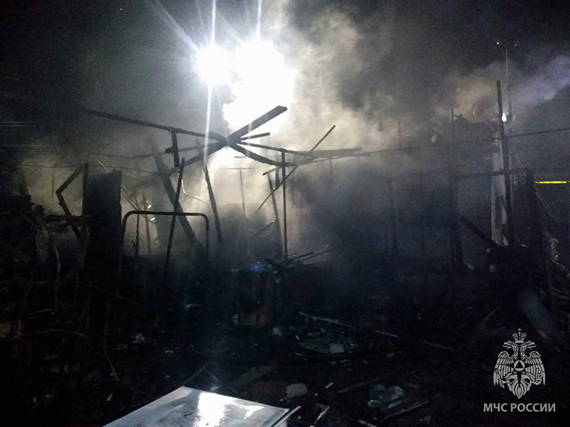 В Севастополе на пожаре погибла женщина и пострадал мужчина