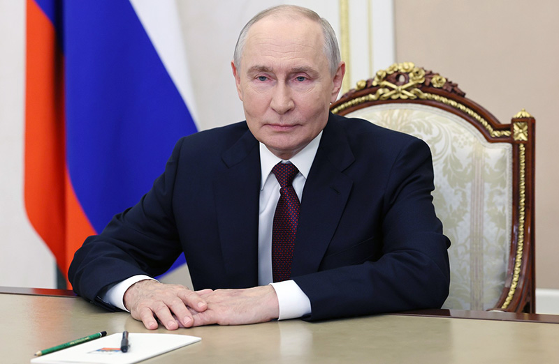Путин поздравил российских школьников, студентов, их родителей и педагогов с Днем знаний (ВИДЕО)
