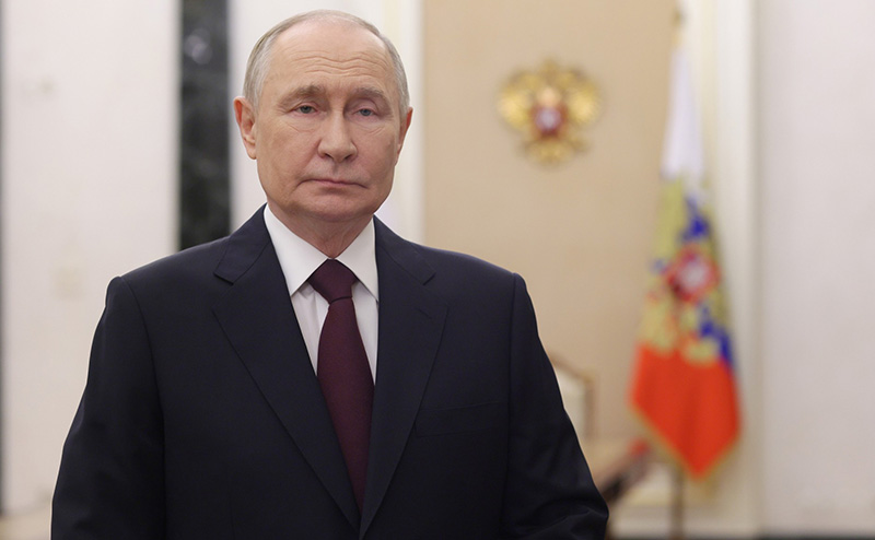 Владимир Путин поздравил сотрудников органов внутренних дел с профессиональным праздником (ВИДЕО)