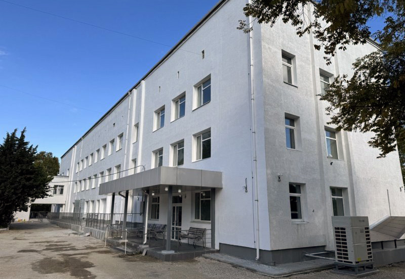 Капремонт грудного корпуса севастопольской горбольницы № 5 планируется завершить в ноябре