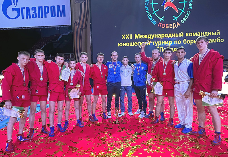 Севастопольцы завоевали «бронзу» командных соревнований по самбо «Победа»