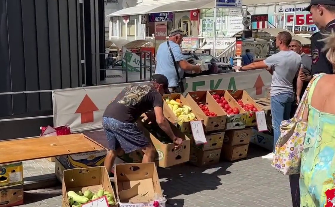 У торговцев на Юмашева изъяли 900 кг незаконной продукции (видео)
