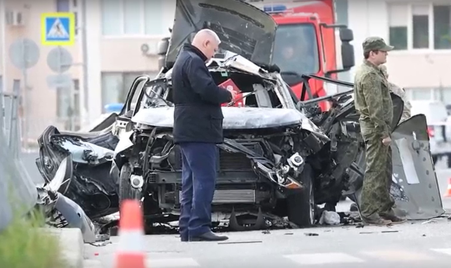 Саперы завершили работу на месте подрыва автомобиля в Севастополе (видео)