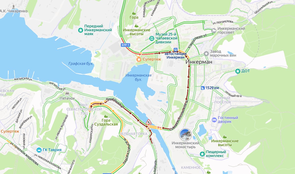 Инкерман стоит в одной большой пробке из-за ремонтных работ на мосту