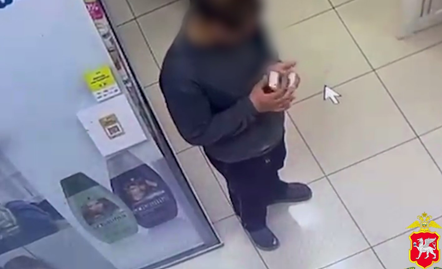 25-летний крымчанин подозревается в серии краж