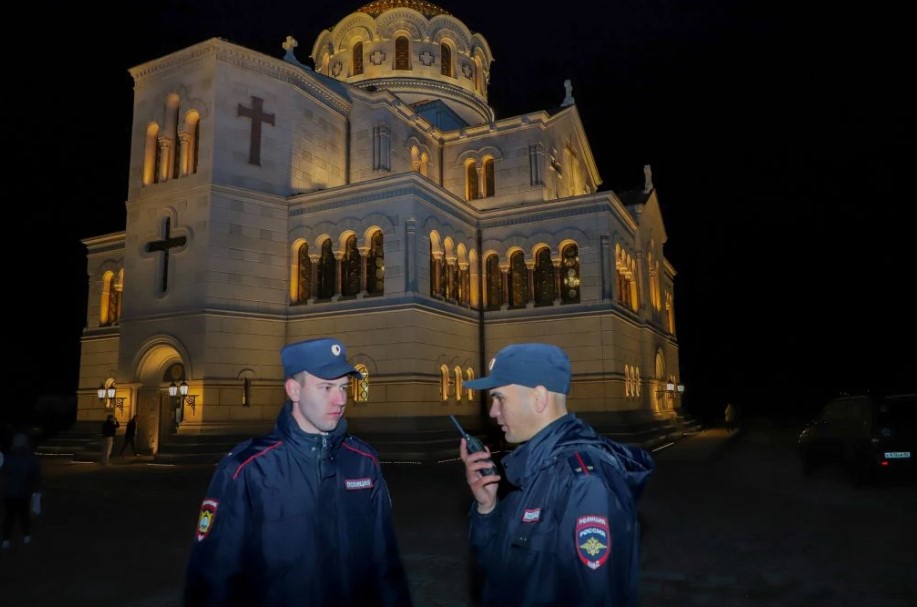 Севастопольские полицейские обеспечили порядок во время пасхальных мероприятий