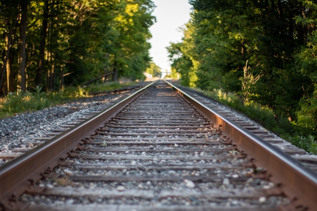 14-летний школьник погиб под колесами поезда в Крыму